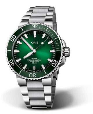 Oris - 01 400 7763 4157-07 8 24 09PEB  Aquis Date Calibre 400 43.5 Stainless Steel / Green / Bracelet