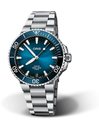 Oris - 01 400 7769 4135-07 8 22 09PEB  Aquis Date Calibre 400 41.5 Stainless Steel / Blue / Bracelet