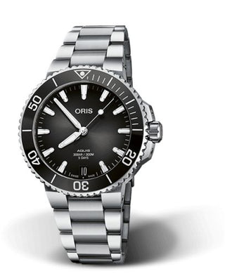 Oris - 01 400 7769 4154-07 8 22 09PEB  Aquis Date Calibre 400 41.5 Stainless Steel / Black / Bracelet