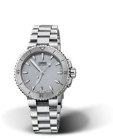 Oris Aquis Date 43.5 Relief Stainless Steel / Grey / Leather (01 733 7652 4143-07 8 18 01P)