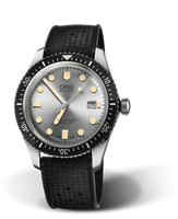 Oris Divers Sixty-Five 42 Stainless Steel / Silver / Calf (01 733 7720 4051-07 4 21 18)