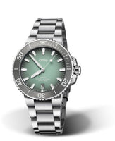 Oris Aquis Date 39.5 Stainless Steel / Green / Calf (01 733 7732 4137-07 8 21 05PEB)