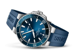 Oris - 01 733 7787 4135-07 4 22 35FC  Aquis Date 41.5 Stainless Steel / Blue / Rubber