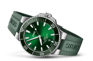 Oris - 01 733 7787 4157-07 4 22 37FC  Aquis Date 41.5 Stainless Steel / Green / Rubber