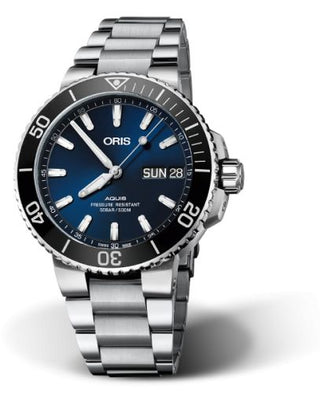 Oris - 01 752 7733 4135-07 8 24 05PEB  Aquis Big Day Date 45.5 Stainless Steel / Blue / Bracelet