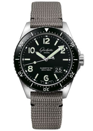 Glashütte Original - 1-36-13-01-80-08  SeaQ Panorama Date Stainless Steel / Black / Textile / Pin