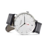 Nomos Glashütte - 1102  Metro 38 Datum