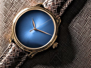 H. Moser & Cie - 1343-0108  Endeavour Centre Seconds Funky Blue, Rose Gold