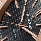 Audemars Piguet - 15400OR.OO.1220OR.01  Royal Oak 15400 Pink Gold / Black