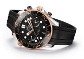 Omega - 210.22.44.51.01.001  Seamaster Diver 300M Master Co-Axial 44 Chronograph Stainless Steel / Sedna Gold / Black / Rubber