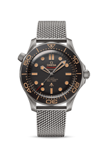 Omega Seamaster Diver 300M Master Co-Axial 42 James Bond Platinum / Black (210.90.42.20.01.001)