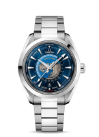 Omega Seamaster Aqua Terra 150M Master Chronometer 43 Worldtimer Sedna Gold / Silver / Alligator (220.10.43.22.03.001)