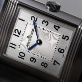 Jaeger-LeCoultre - 2548520  Reverso Classic Medium Thin Stainless Steel / Silver / Alligator