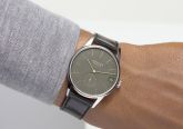 Nomos Glashütte - 364  Orion Neomatik 41 Date Olive Gold