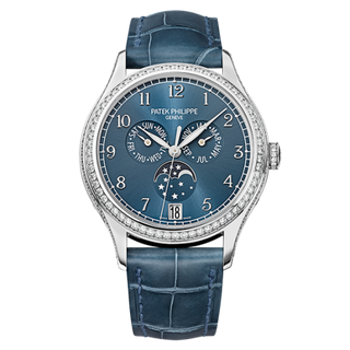 Patek Philippe - 4947G-001  Annual Calendar 4947 White Gold / Blue