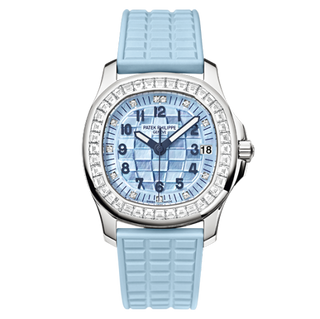 Patek Philippe - 5072G-001  Aquanaut 5072 Blue