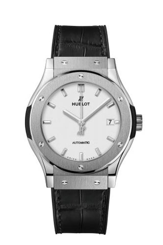 Hublot - 542.NX.2611.LR  Classic Fusion 42 Titanium / Opaline / Alligator