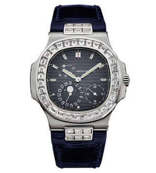 Patek Philippe - 5724G-001  Nautilus 5724 White Gold / Blue