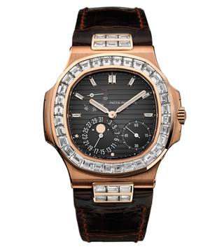 Patek Philippe - 5724R-001  Nautilus 5724 Rose Gold / Brown