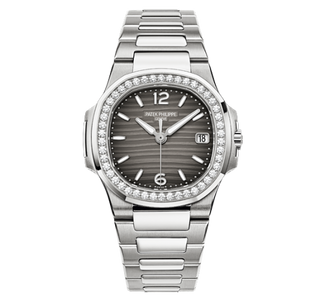 Patek Philippe - 7010/1G-012  Nautilus 7010 White Gold / Smoke Gray