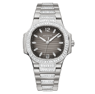 Patek Philippe - 7014/1G-001  Nautilus 7014 White Gold / Grey