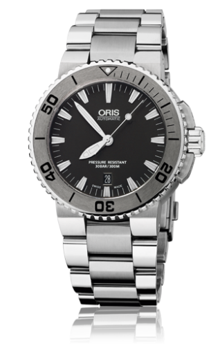 Oris - 01 733 7653 4153-07 8 26 01PEB  Aquis Date 43 Stainless Steel / Black / Bracelet