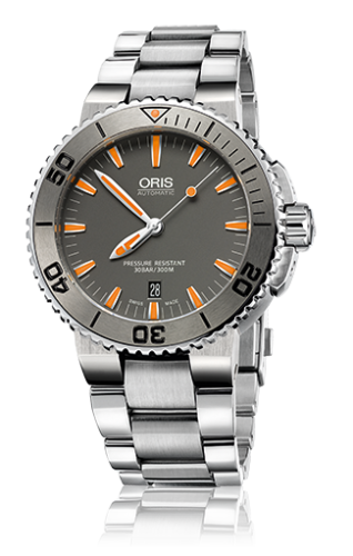 Oris - 01 733 7653 4158-07 8 26 01PEB  Aquis Date 43 Stainless Steel / Grey / Bracelet