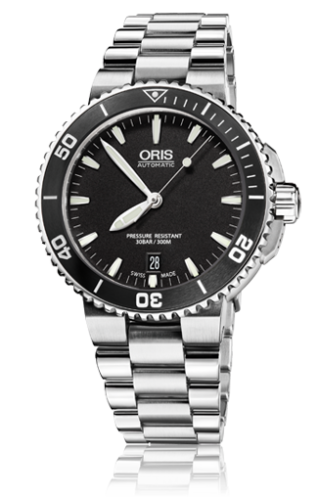 Oris - 01 733 7676 4154-07 8 21 10P  Aquis Date 40 Stainless Steel / Black / Bracelet