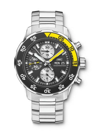 IWC - IW3767-01  Aquatimer Chronograph Stainless Steel / Black / Bracelet