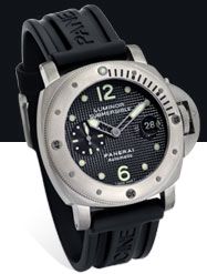 Panerai - PAM00025  Luminor Submersible Hobnail