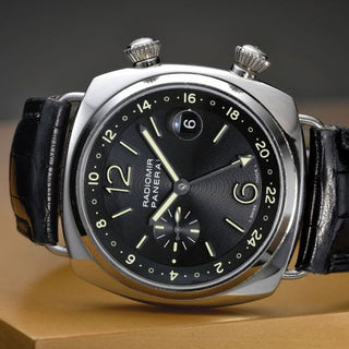 Panerai - PAM00185  Radiomir GMT White Gold