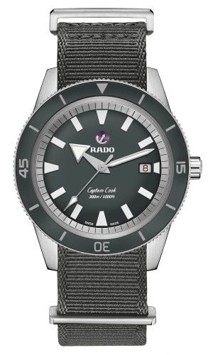 Rado - R32105103  HyperChrome Captain Cook 42 Stainless Steel / Grey / Revolution