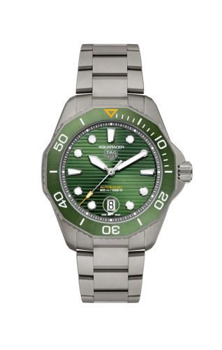 TAG Heuer - WBP208B.BF0631  Aquaracer Professional 300 43 Titanium / Green